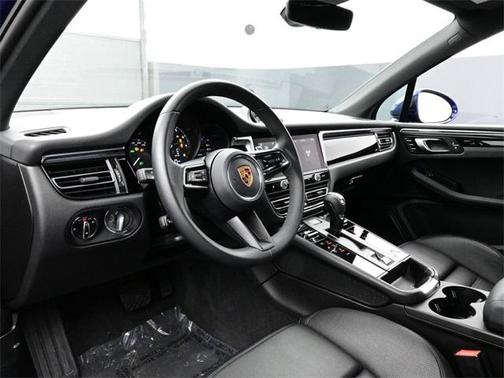 2025 Porsche Macan T