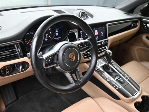 2021 Porsche Macan Base