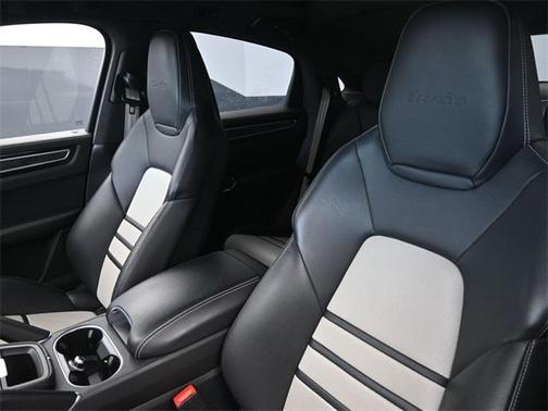 2022 Porsche Cayenne Turbo