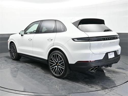 2024 Porsche Cayenne S