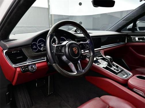 2018 Porsche Panamera 4S