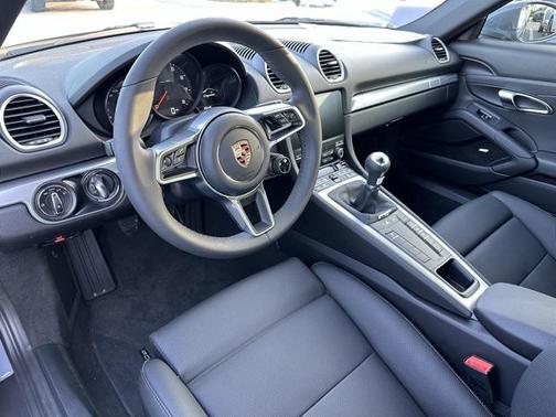 2025 Porsche 718 Cayman Style Edition
