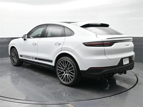 2023 Porsche Cayenne Platinum Edition