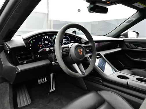 2025 Porsche Taycan Turbo GT w/Weissach Package