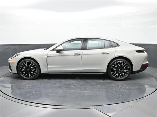 2025 Porsche Panamera