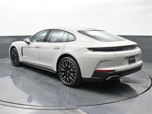 2025 Porsche Panamera