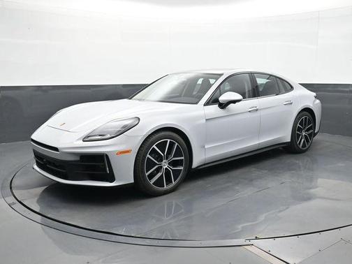 2026 Porsche Panamera 