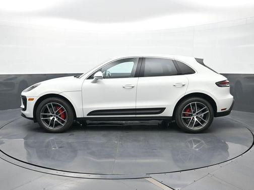 White 2023 Porsche Macan Macan