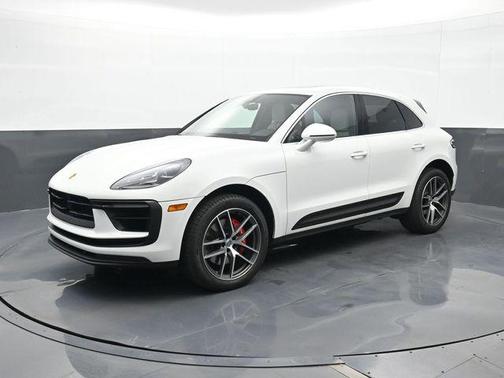 White 2023 Porsche Macan Macan