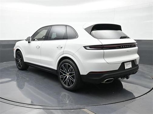 2025 Porsche Cayenne Base