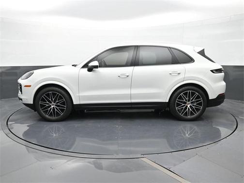 2025 Porsche Cayenne Base