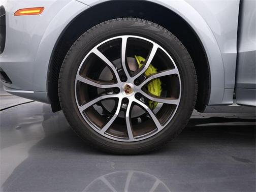 2023 Porsche Cayenne E-Hybrid S