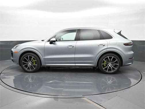2023 Porsche Cayenne E-Hybrid S
