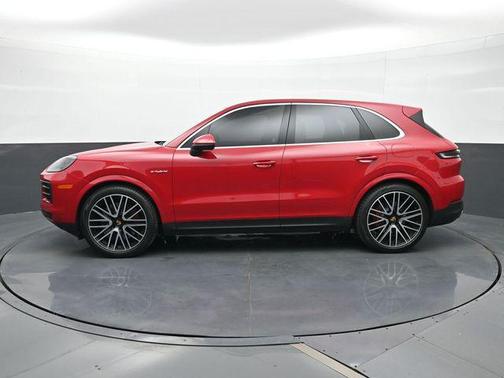 Carmine Red 2026 Porsche Cayenne Cayenne S E-Hybrid