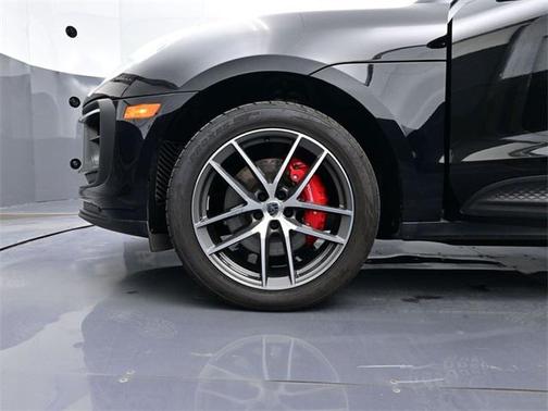 2023 Porsche Macan S