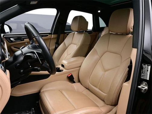 2023 Porsche Macan S