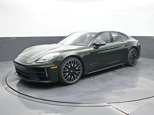 Oak 2026 Porsche Panamera 4