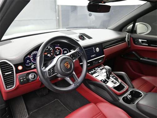2022 Porsche Cayenne