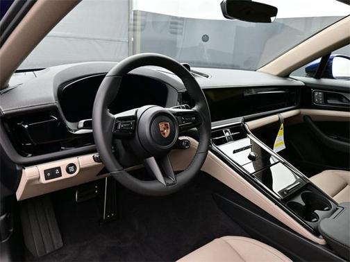 2026 Porsche Panamera 