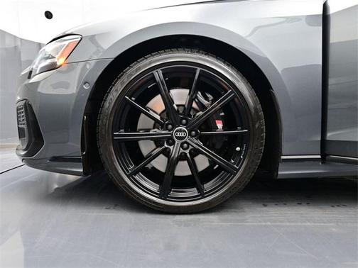 2024 Audi S8 4.0T