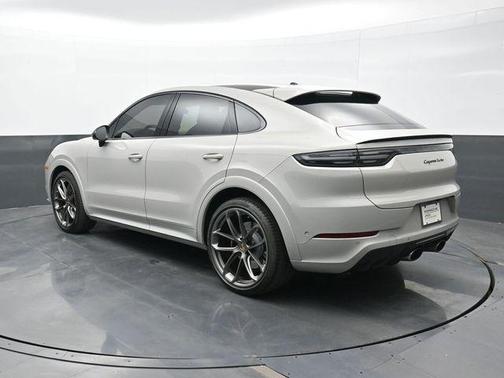 2023 Porsche Cayenne Turbo