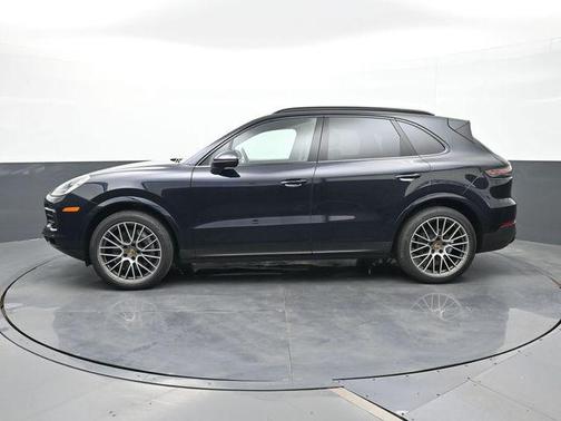 2023 Porsche Cayenne Platinum Edition