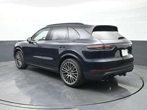 2023 Porsche Cayenne Platinum Edition
