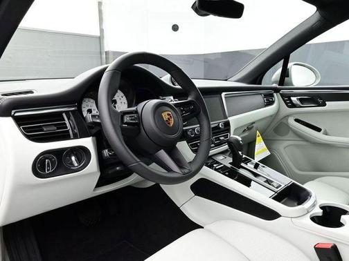 2026 Porsche Macan GTS