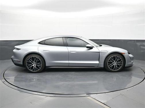 2022 Porsche Taycan Base (A2)