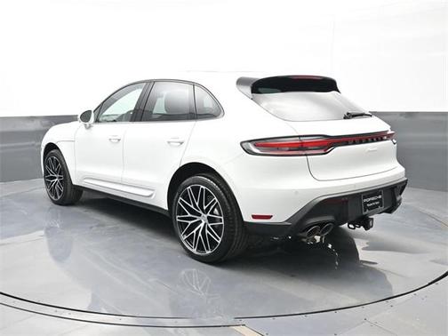 2026 Porsche Macan 