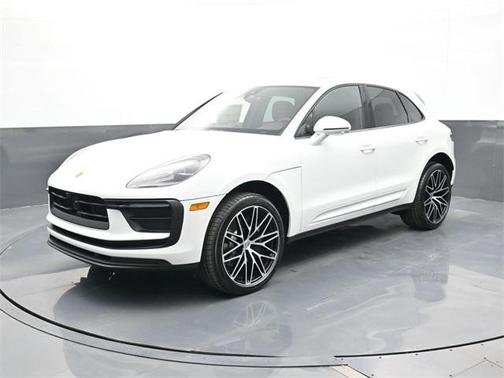 2026 Porsche Macan 