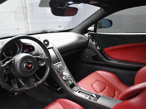 2015 McLaren 650S Base