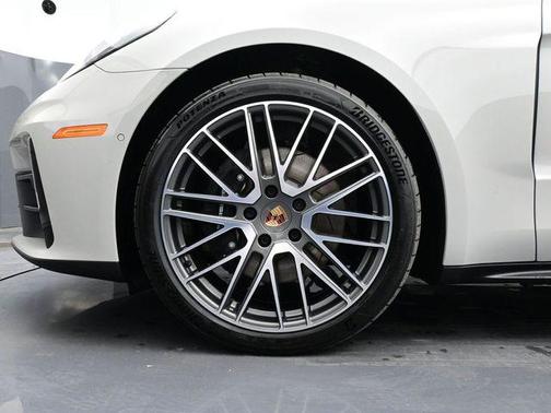 2026 Porsche Panamera 