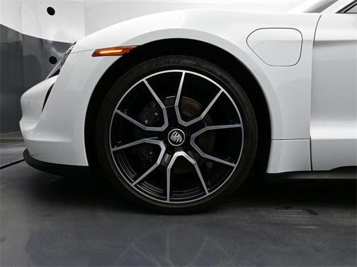 2023 Porsche Taycan Base (A2)