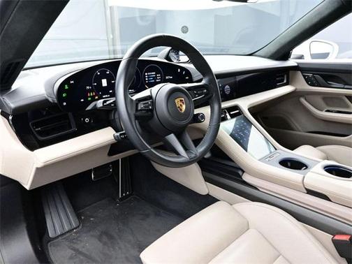 2022 Porsche Taycan GTS