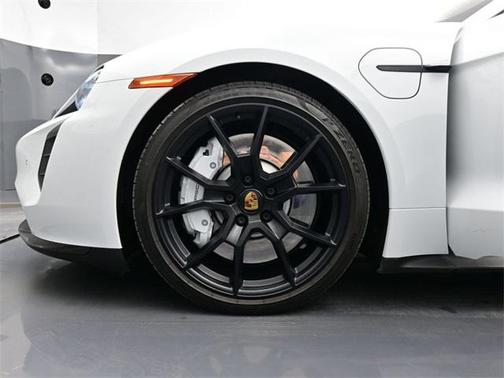 2022 Porsche Taycan GTS