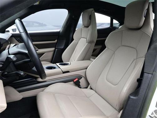 2022 Porsche Taycan GTS