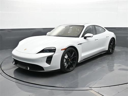 2022 Porsche Taycan GTS