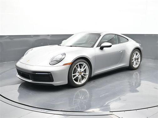 2022 Porsche 911 Carrera