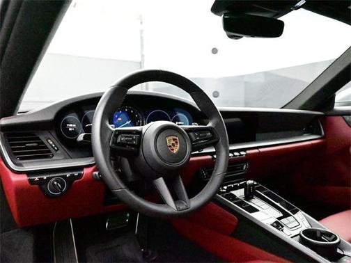 2022 Porsche 911 Carrera