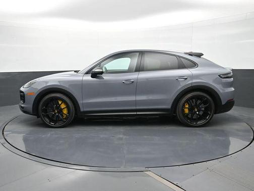 2023 Porsche Cayenne Turbo GT