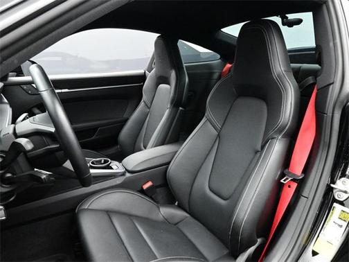 2023 Porsche 911 Carrera GTS