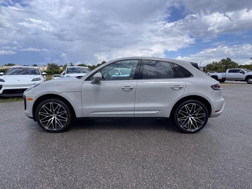 Chalk 2024 Porsche Macan Macan
