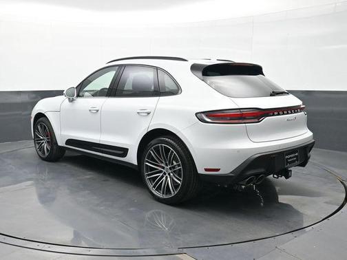 2026 Porsche Macan S