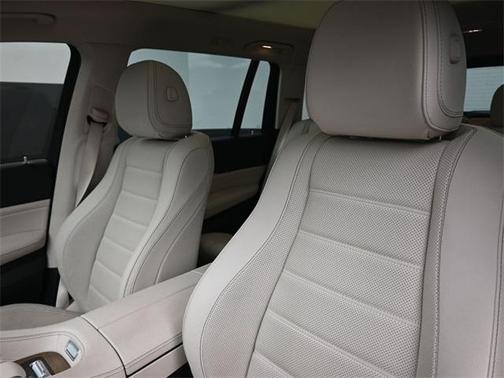 2022 Mercedes-Benz GLS 450 4MATIC