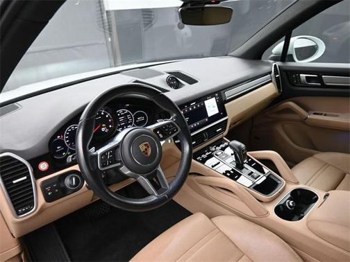 2022 Porsche Cayenne Platinum Edition