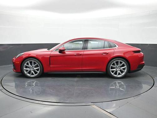 Carmine Red 2026 Porsche Panamera 4