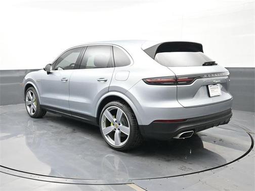 2022 Porsche Cayenne Cayenne E-Hybrid