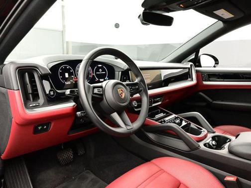 Chromite Black Metallic 2024 Porsche Cayenne Cayenne E-Hybrid