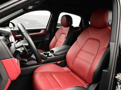 Chromite Black Metallic 2024 Porsche Cayenne Cayenne E-Hybrid